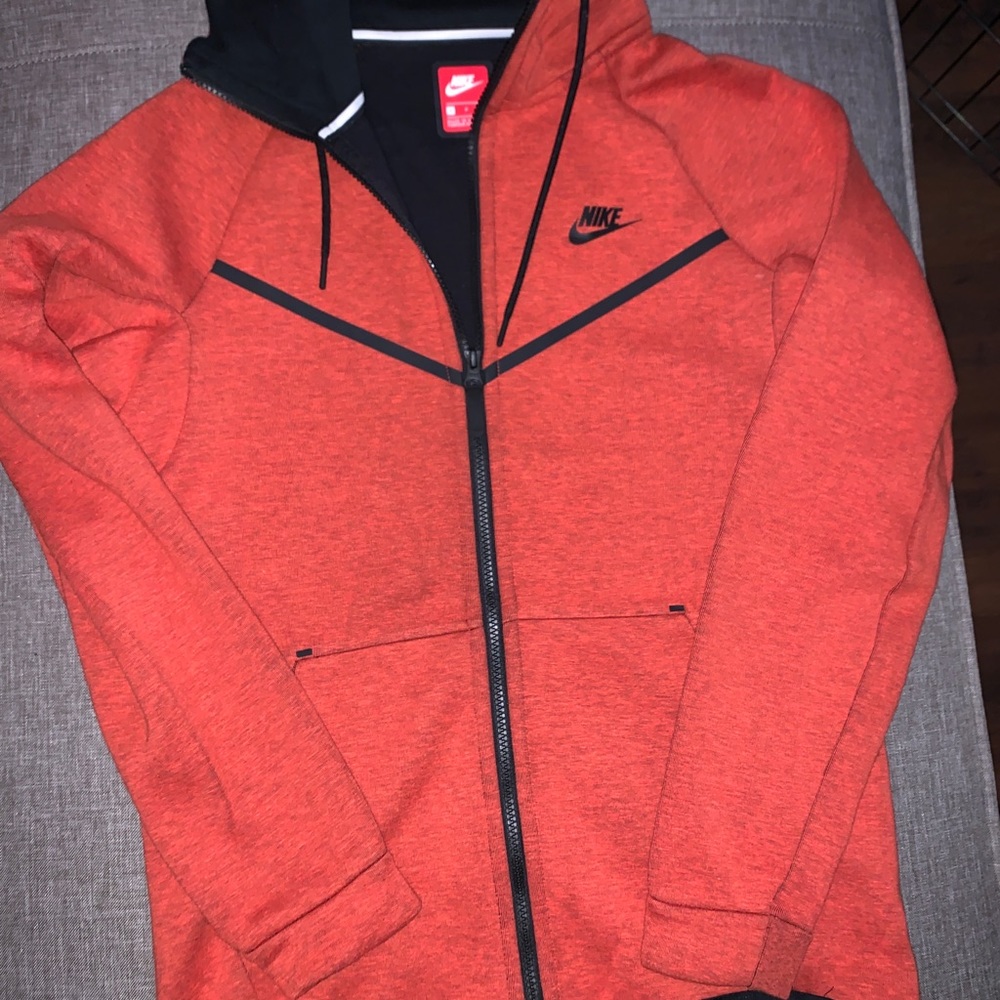 Nike tech fleece Windrunner